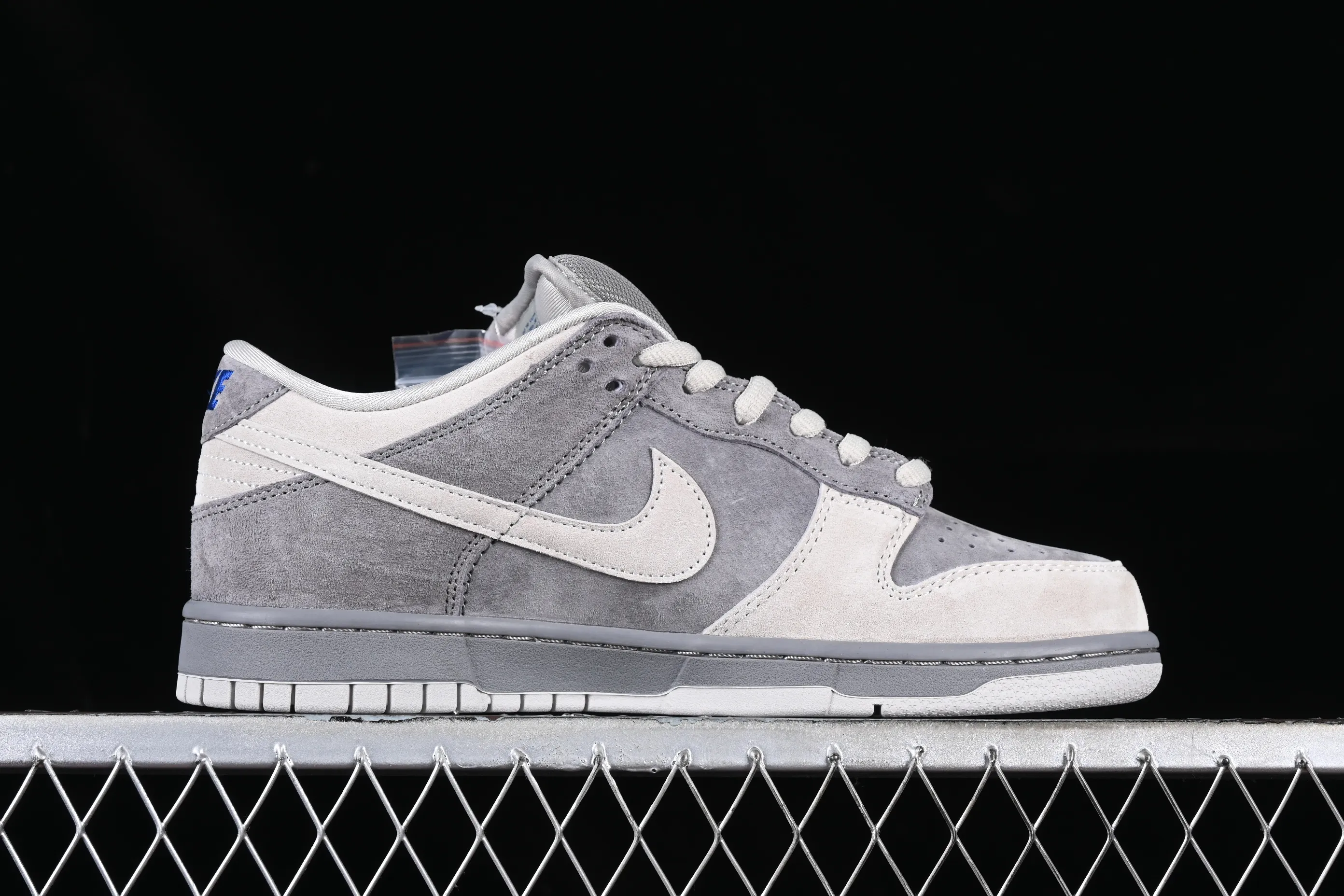 All categories Nk SB Dunk series Nk SB Dunk Low Low-top sneakers Nk SB Dunk Low Touring the world Fog London SB low-top casual sneakers 308269-111